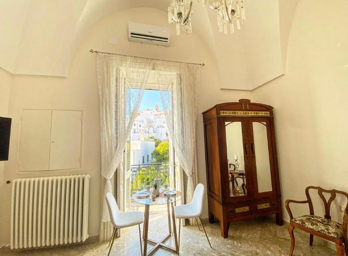 Suite La Terrazza Di Don Peppino أوستوني المظهر الخارجي الصورة